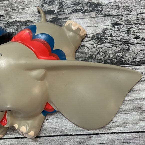 Rare Walt Disney Herstellung Germany Flying Dumbo Plastic Wall Decor Art 3D - Picture 3 of 7